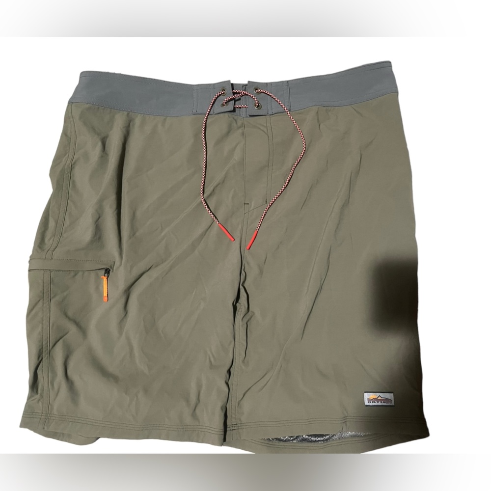 EUC Mens Orvis Shorts Size L